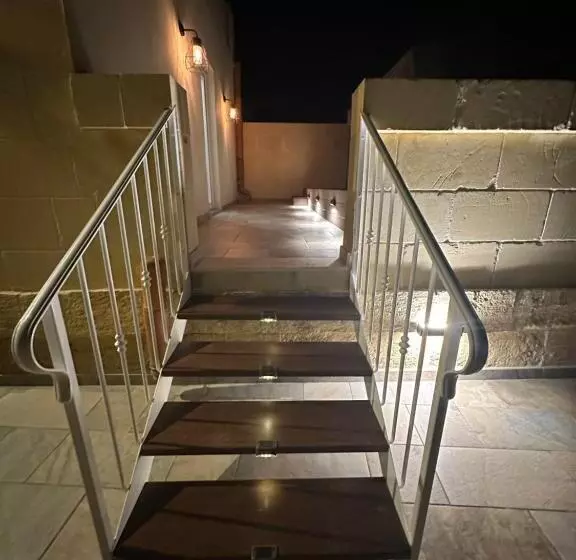 تختخواب و صبحانه Ta Pinu Spa Suite   Luxury Heritage Living