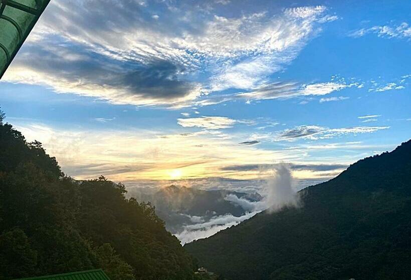 هتل Junlin Holiday Farm