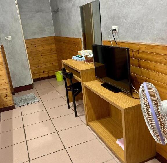 هتل Junlin Holiday Farm