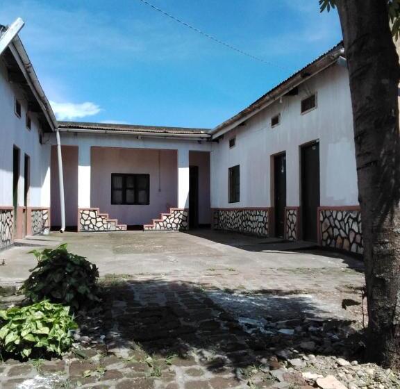 هتل Kabatoro Guest House