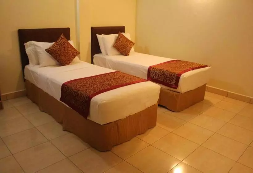 هتل One On Inn Maldives