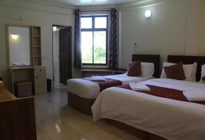 هتل One On Inn Maldives