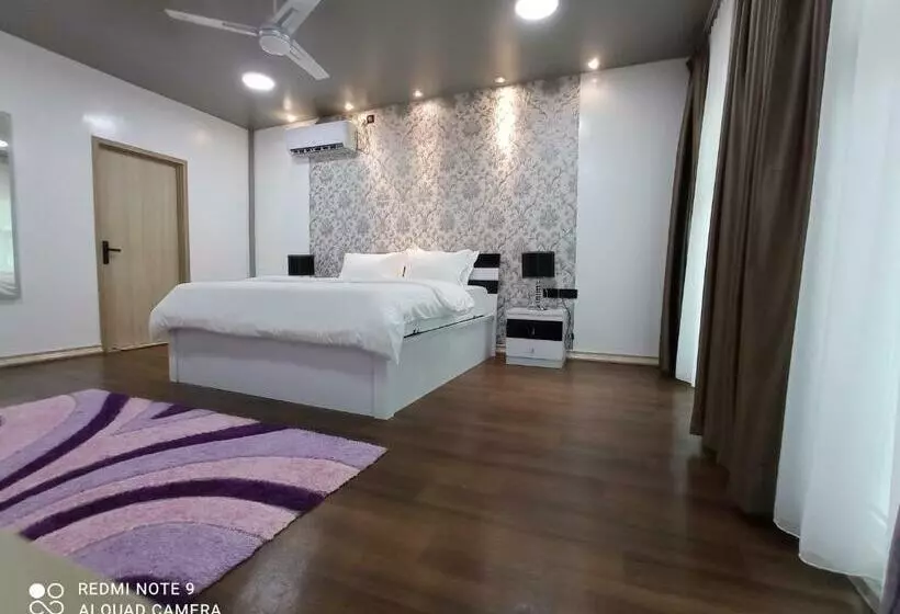 پانسیون Bougain Villa Gemanafushi