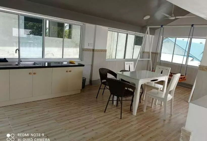 پانسیون Bougain Villa Gemanafushi