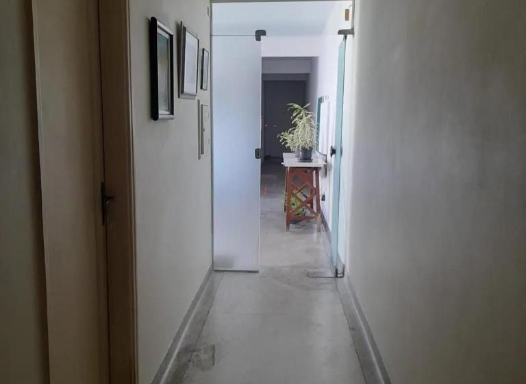 ペンション Quattrô Suítes Santos