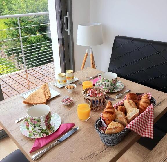 住宿加早餐  Maison Holen