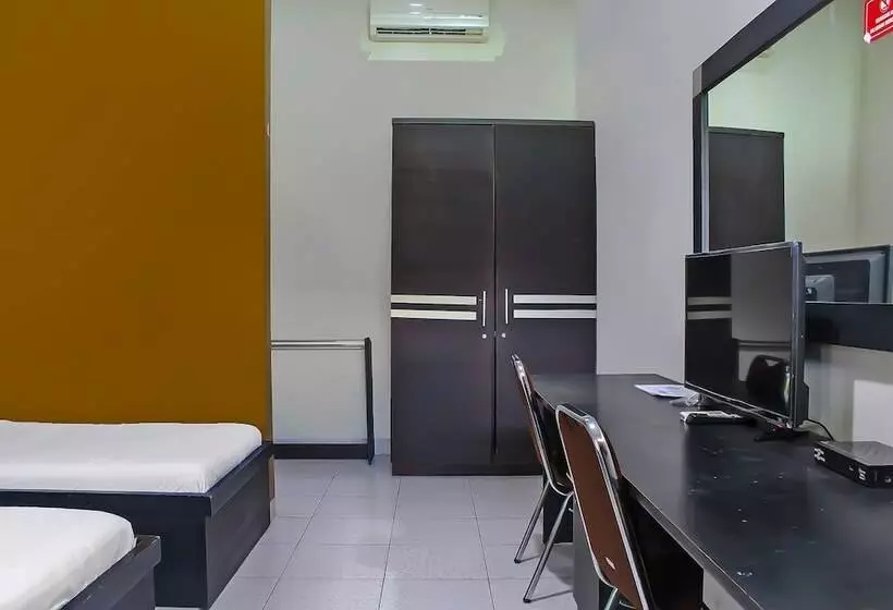 Collection O 92268 Hotel Aero