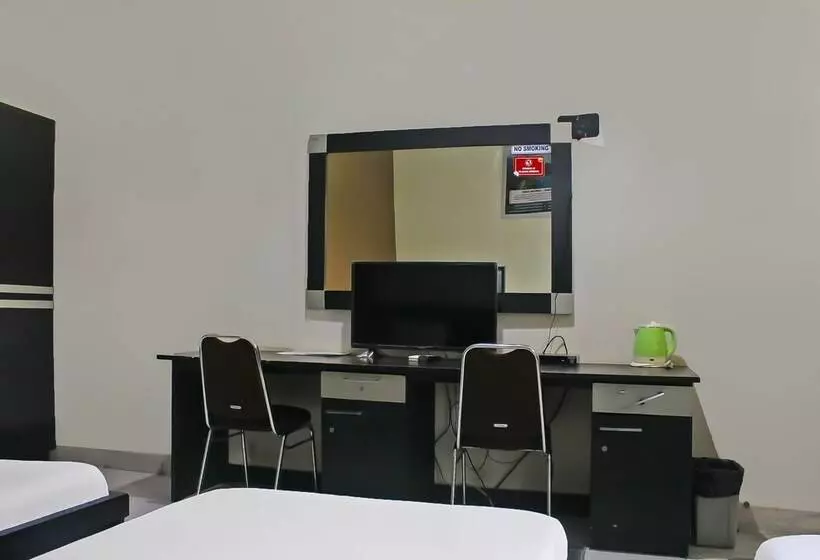 Collection O 92268 Hotel Aero