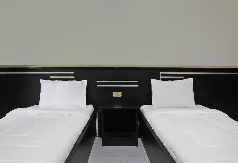 Collection O 92268 Hotel Aero