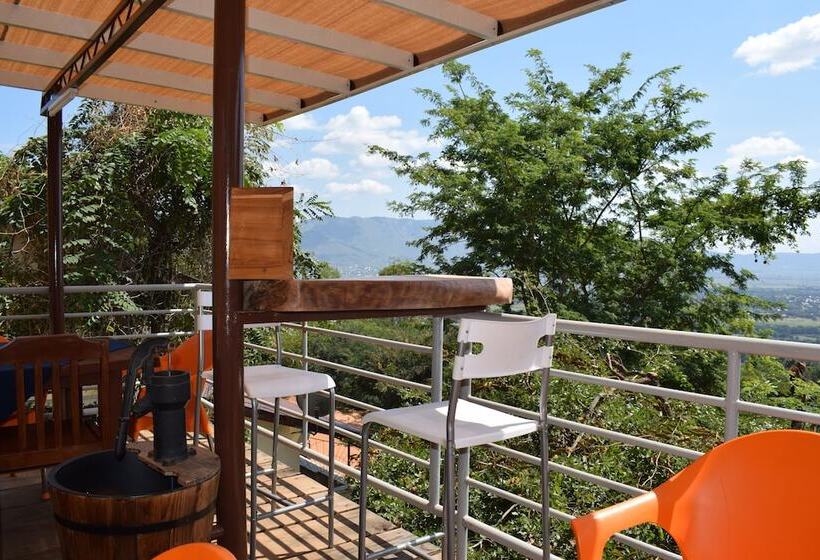 בית מלון כפרי Edelwyss Inn