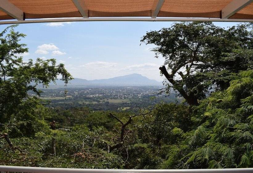 בית מלון כפרי Edelwyss Inn