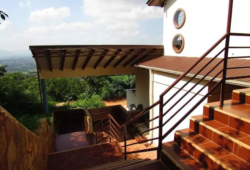 Hotelli Edelwyss Inn