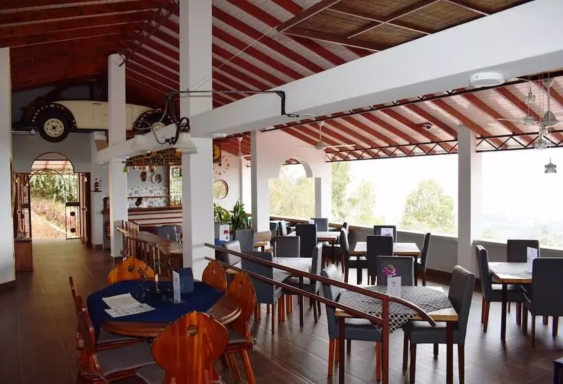 Hotelli Edelwyss Inn