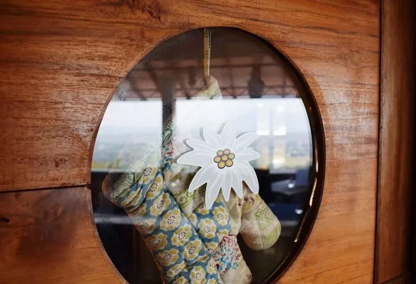 Hotelli Edelwyss Inn