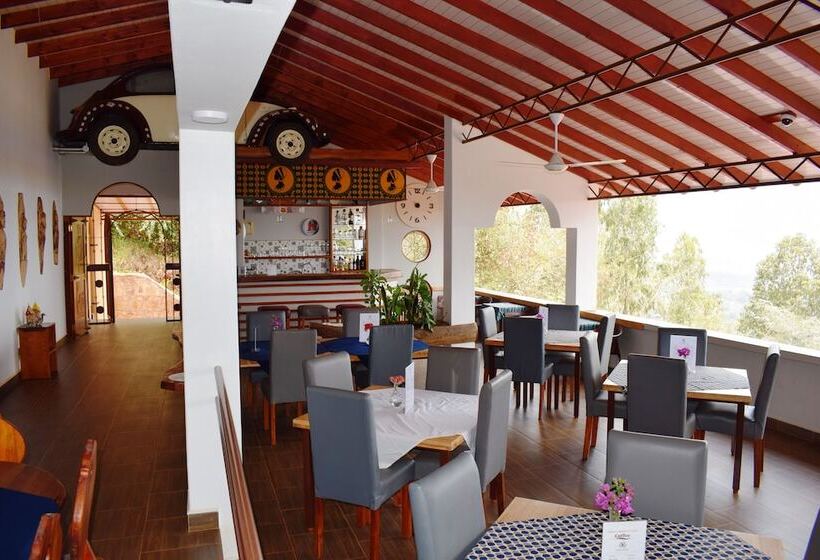 בית מלון כפרי Edelwyss Inn