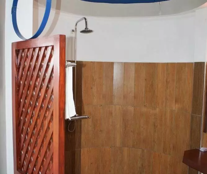 Hotelli Edelwyss Inn