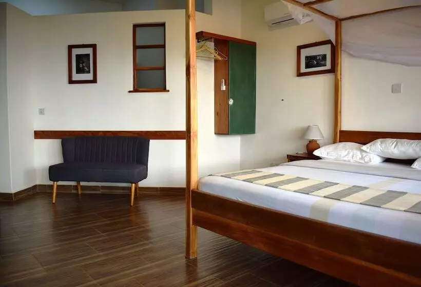 Hotelli Edelwyss Inn