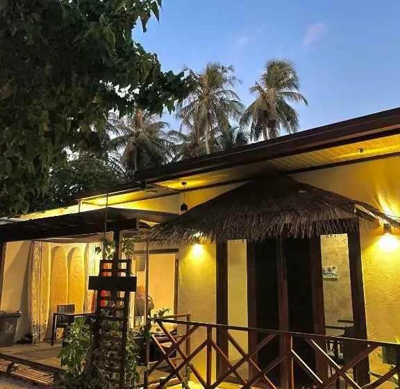 هتل Huvan Inn