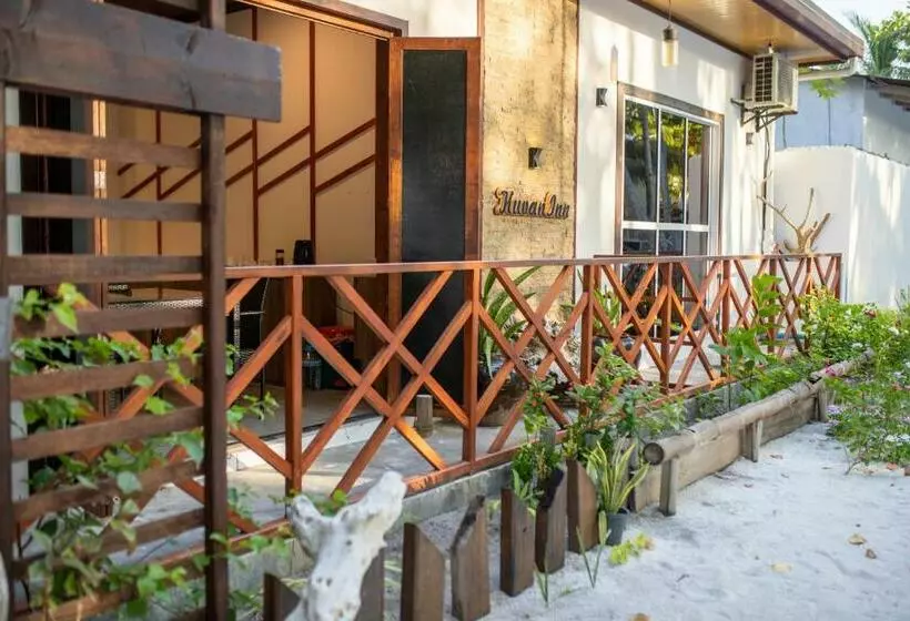 هتل Huvan Inn