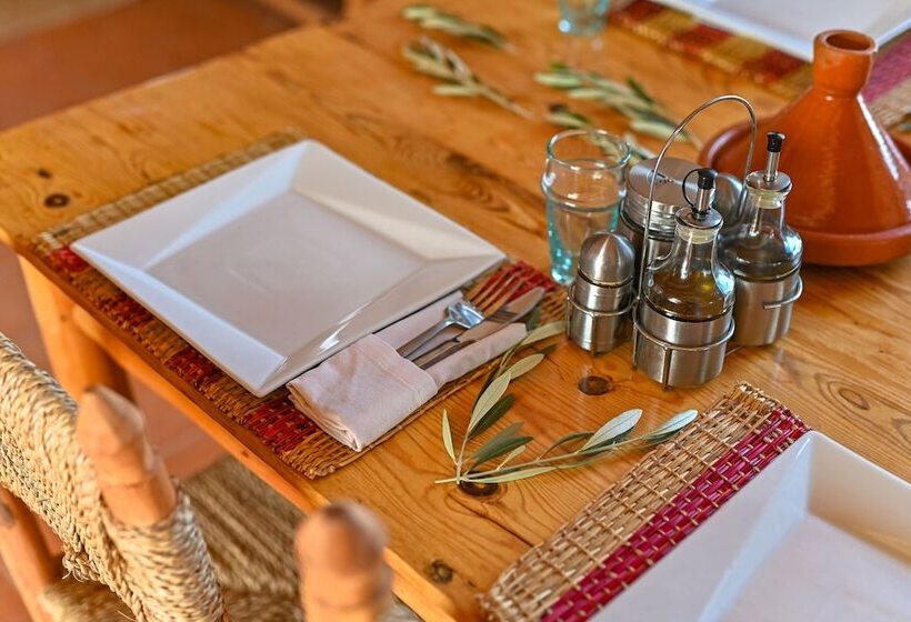 Hôtel Le Parc Des Oliviers