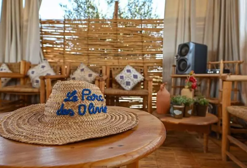 ホテル Le Parc Des Oliviers