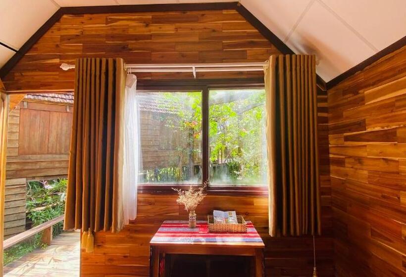 هتل Troh Bư S Bungalows