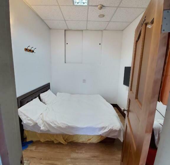 پانسیون 拉拉山周家渡假旅館