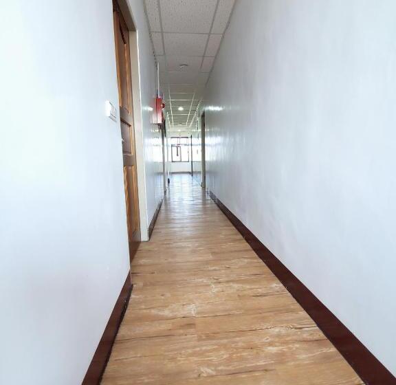 پانسیون 拉拉山周家渡假旅館