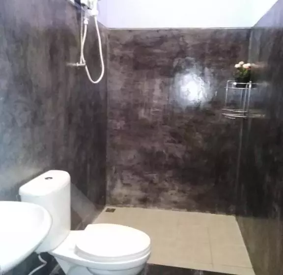 Majatalo Khao Thalu Guest House