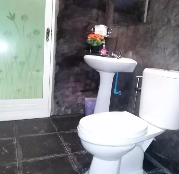 Majatalo Khao Thalu Guest House