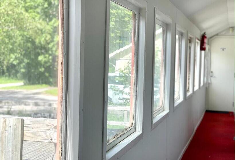 Пансион Sovpå Tåg I Tärnsjö