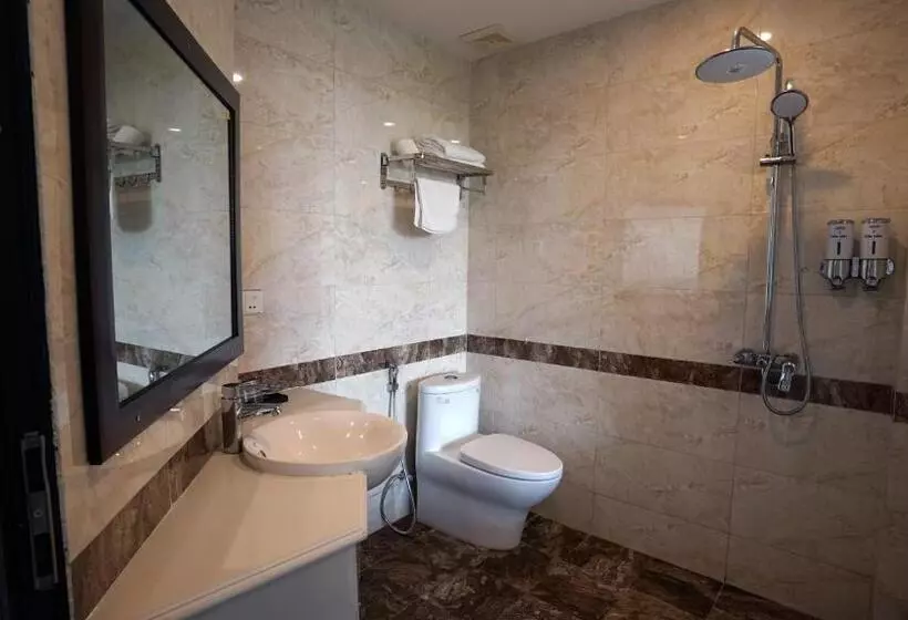 هتل Khách Sạn Hoàng Gia Ii
