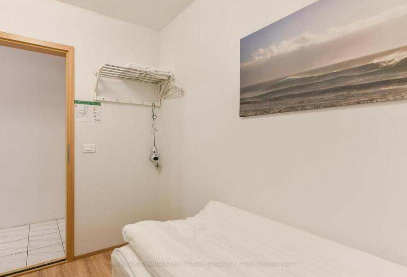 پانسیون Garður Guesthouse