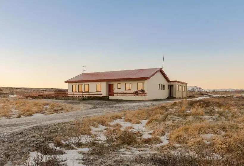 پانسیون Garður Guesthouse