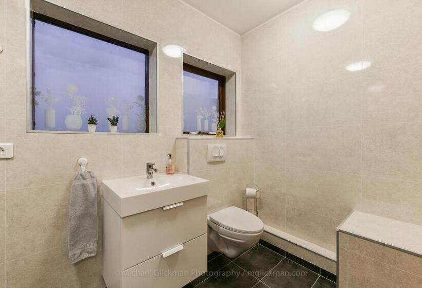 پانسیون Garður Guesthouse