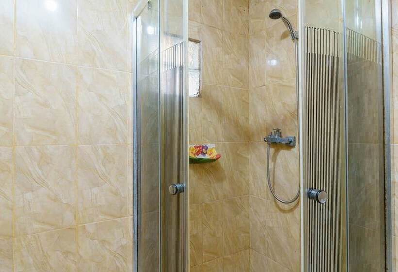 펜션 Reddoorz @ Jalan Lintas Sumatera Lahat