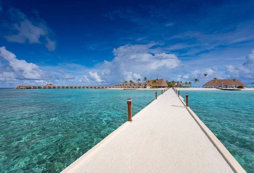 Resort Cinnamon Velifushi Maldives