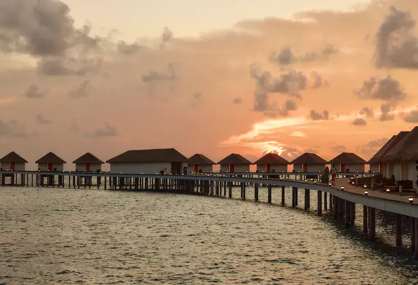 استراحتگاه Cinnamon Velifushi Maldives