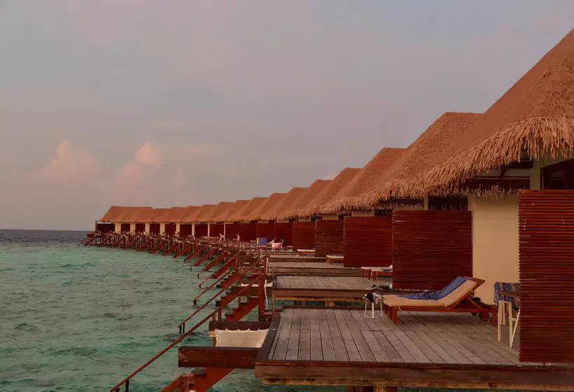 استراحتگاه Cinnamon Velifushi Maldives
