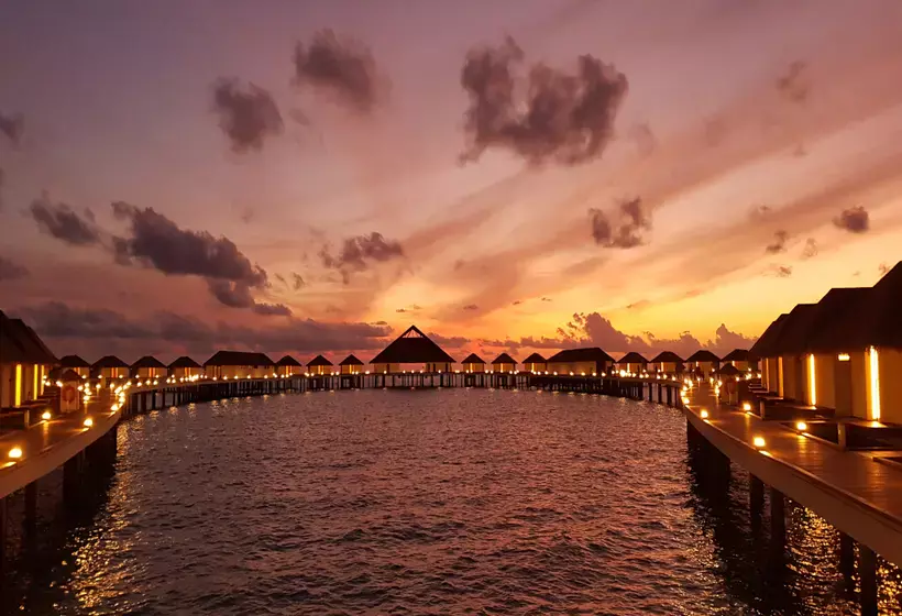 استراحتگاه Cinnamon Velifushi Maldives