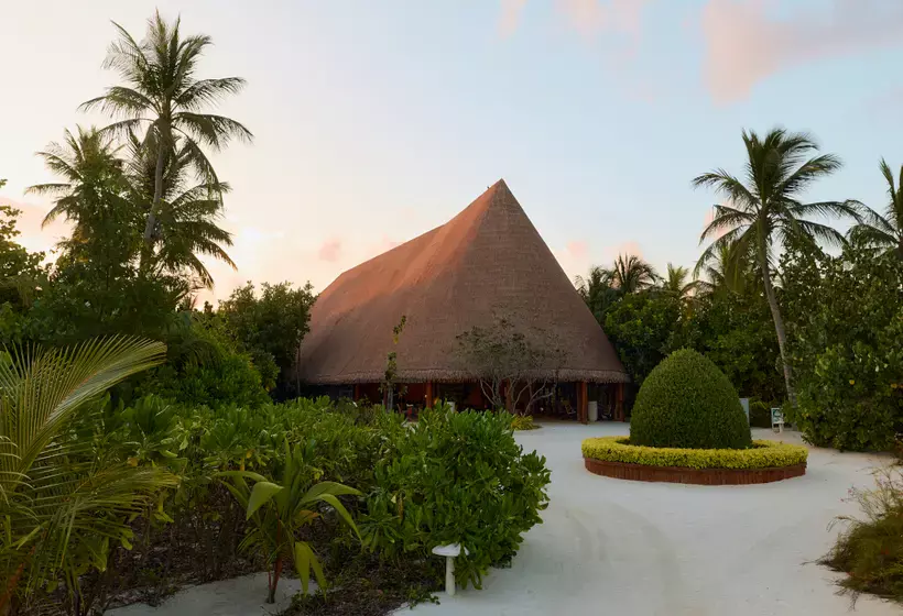 استراحتگاه Cinnamon Velifushi Maldives