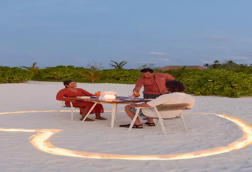 استراحتگاه Cinnamon Velifushi Maldives