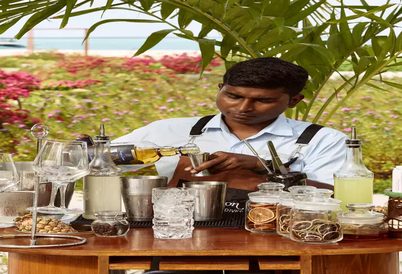 استراحتگاه Cinnamon Velifushi Maldives