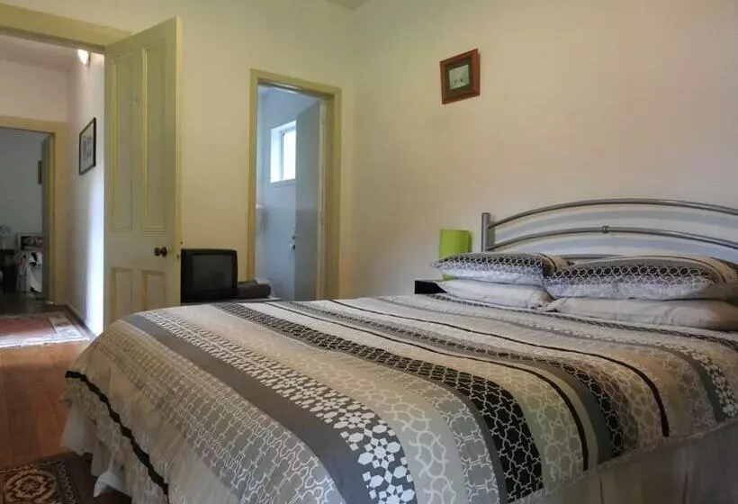 Retkeilymaja Rata Lodge Accommodation