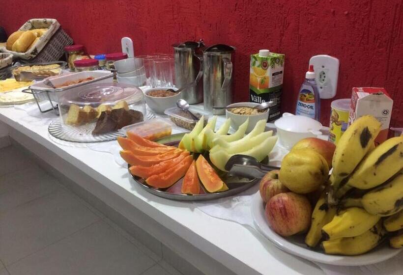 Hostel Trevo De Arraial Pousada Em Cabo Frio