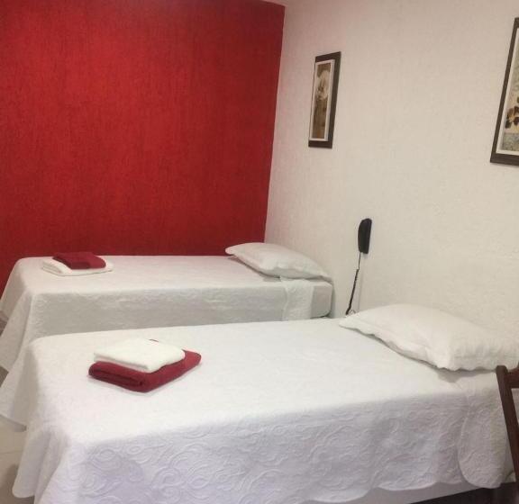 Hostel Trevo De Arraial Pousada Em Cabo Frio