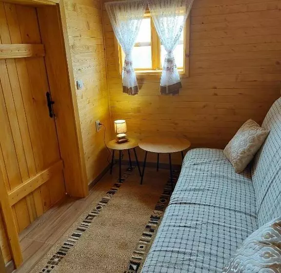 هتل کپسول Etno Selo Eden