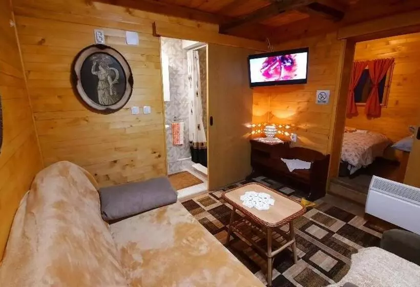 هتل کپسول Etno Selo Eden