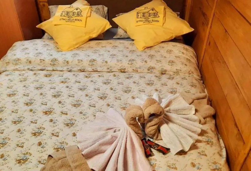 هتل کپسول Etno Selo Eden