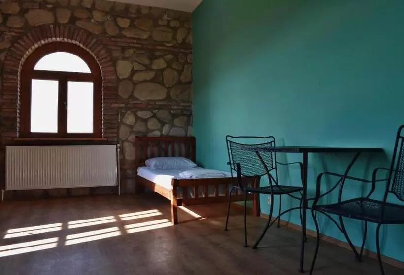 هتل Elizbar Talakvadze Winery